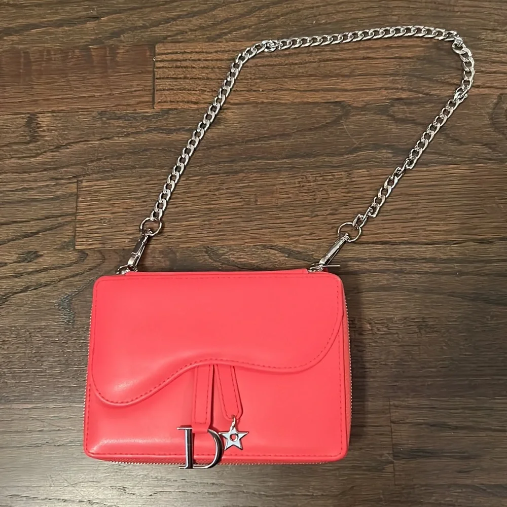 Dior makeup case converted into a bag - Picture 2 of 3